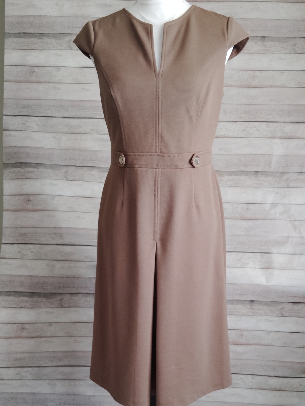 Tommy Hilfiger Cap-Sleeve Taupe Sheath Dress with Waist Detail Sz 4 Fully Lined